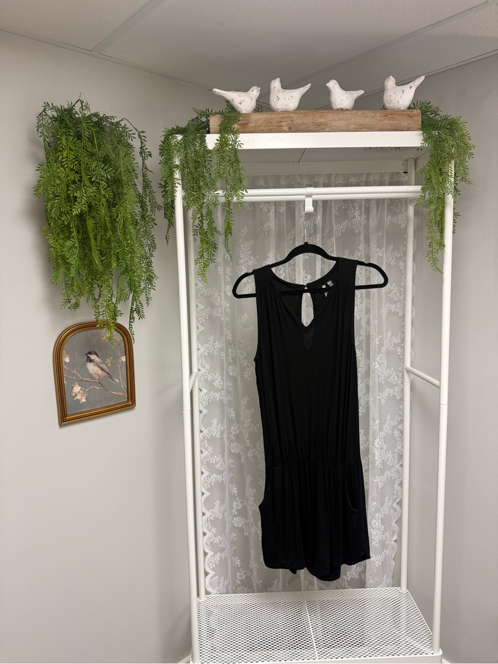 Orb Life Black Sleeveless Romper Elastic Waist Keyhole Back Casual Jumpsuit Sz M
